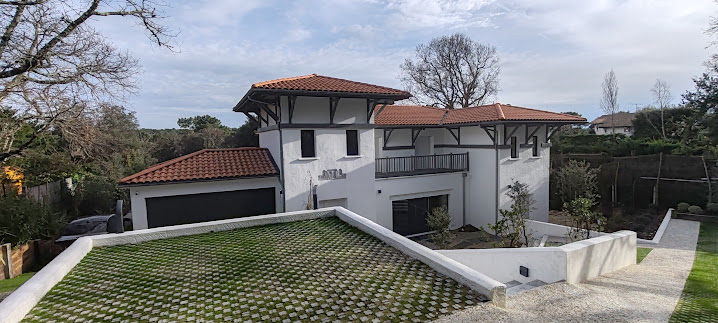 Volets roulants, porte de garage, fenêtres et garde-corps